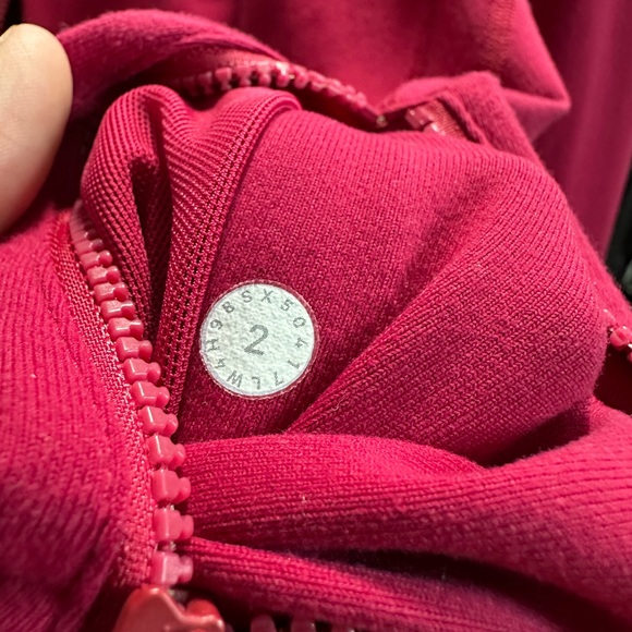 ❌SOlD❌RUBY RED lUON Lululemon Define Jacket - Picture 6 of 17